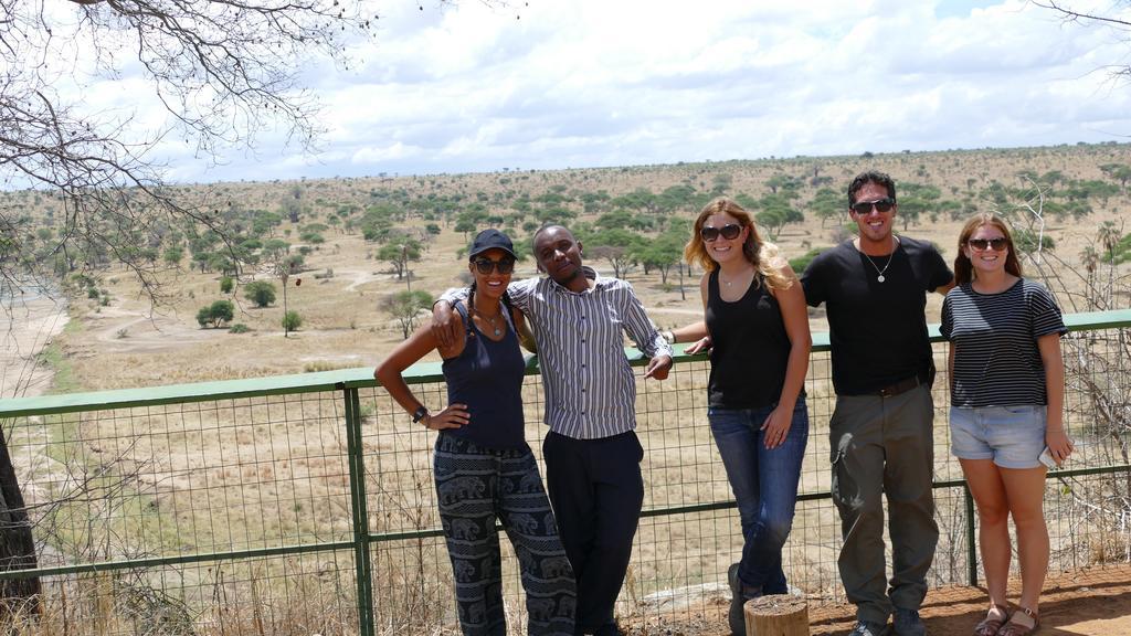 Arusha Holiday Safari Hotel Exterior photo